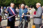Coupe du ruban et distribution