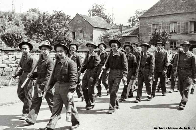 Défilé de mineurs en 1953