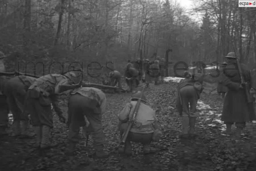 Des démineurs en action