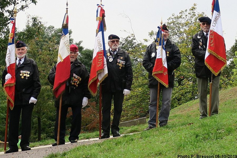 Les porte-drapeaux